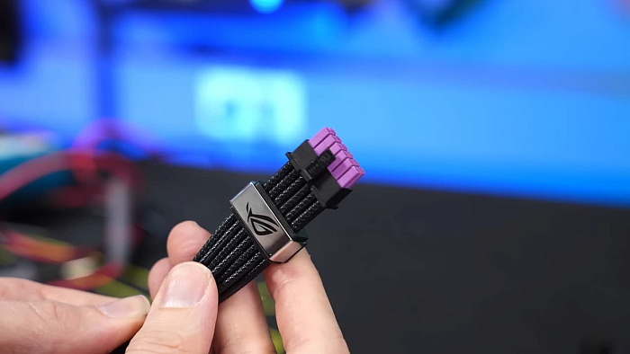 Полезность кабеля ASUS ROG Equalizer оказалась под вопросом