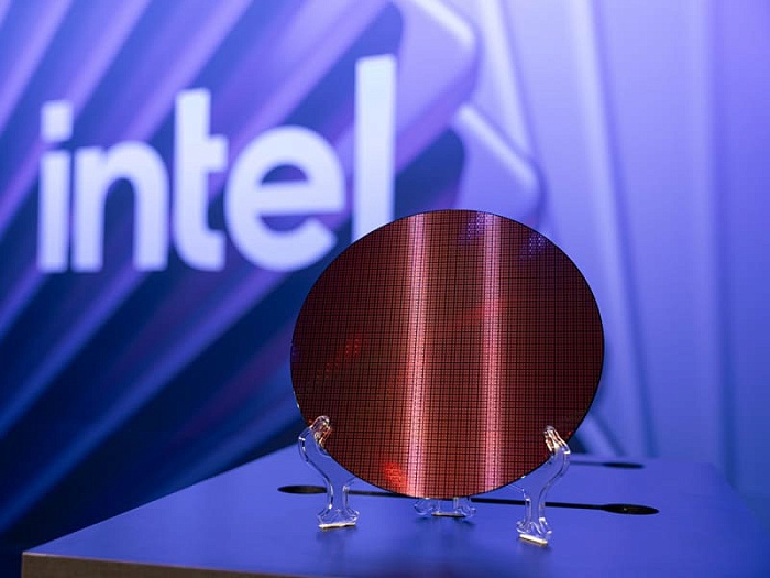 Технологический процесс Intel 1.4A2 позволит подавать питание на транзисторы с двух сторон
