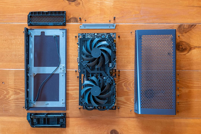 Разбор внешней видеокарты RTX 5060 Ti AORUS AI BOX подтверждает наличие двух плат