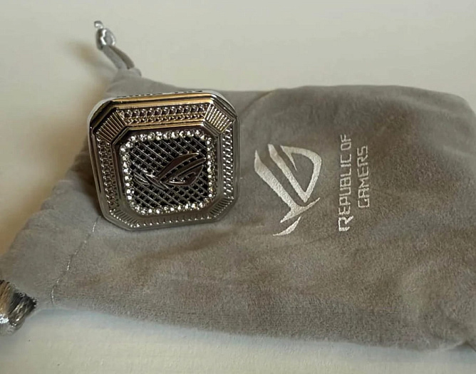 Покупатель подержанной ASUS RTX 5080 обзавёлся видеокартой всего за $500