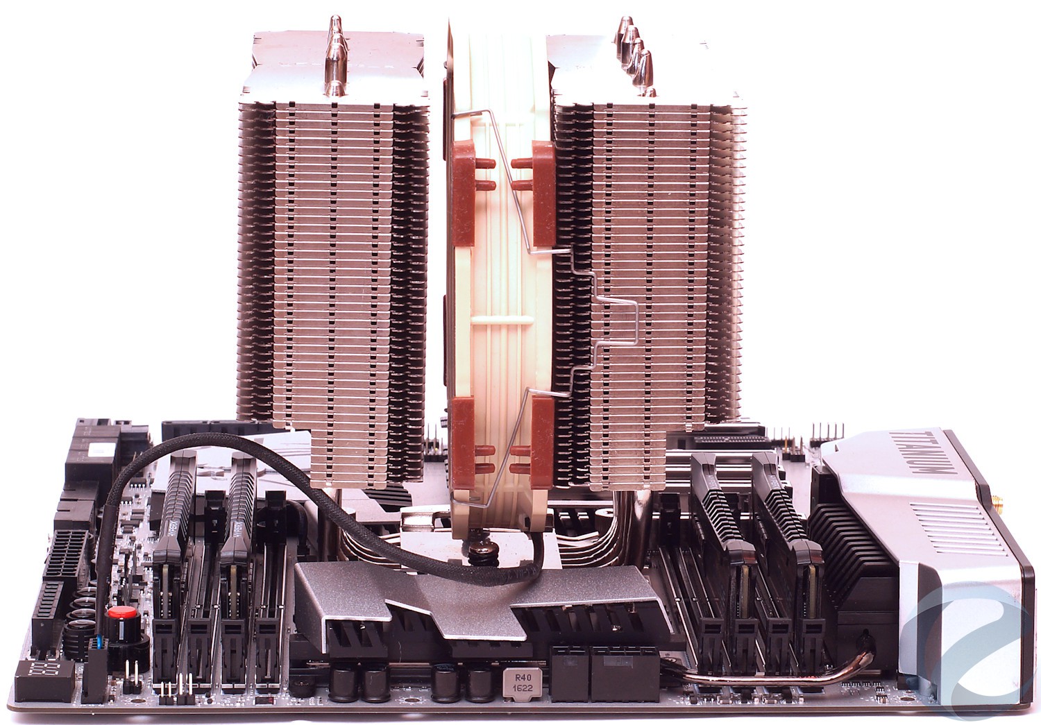 Тестовый стенд с материнской платой MSI X99A XPOWER GAMING TITANIUM