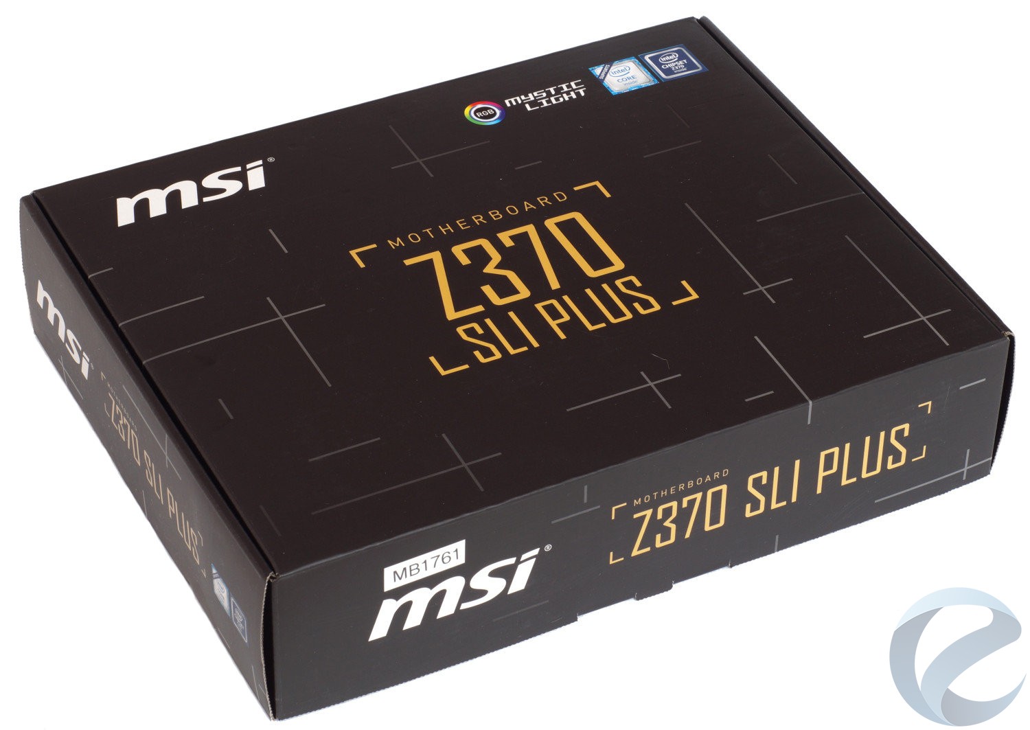 Упаковка и комплектация материнской платы MSI Z370 SLI PLUS