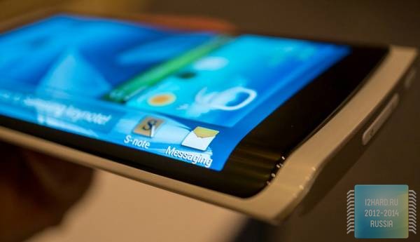 Фаблет Galaxy Note 4 от компании Samsung комплектуется камерой на 12 мегапикселей с оптическим стабилизатором