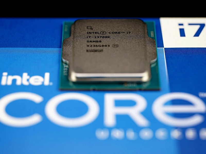 Core 13700k. I7 14700k