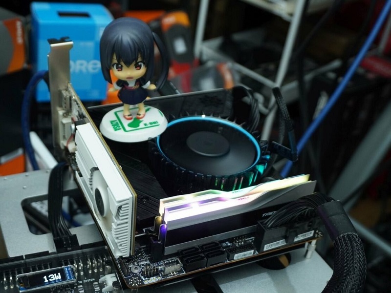 Intel Core i3-12100/F стал самым производительным 4-ядерным процессором ...