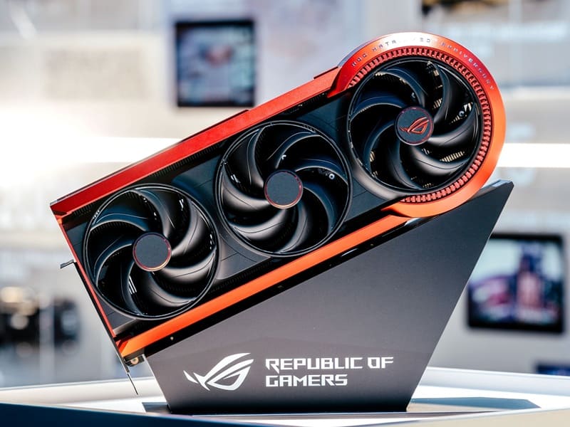 ROG Matrix Platinum RTX 5090 30th Anniversary Edition — новый ...