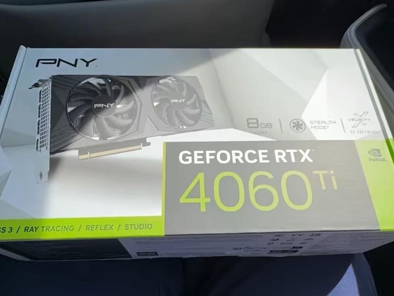 Счастливый обладатель новой GeForce RTX 4060 Ti 8GB смог купить