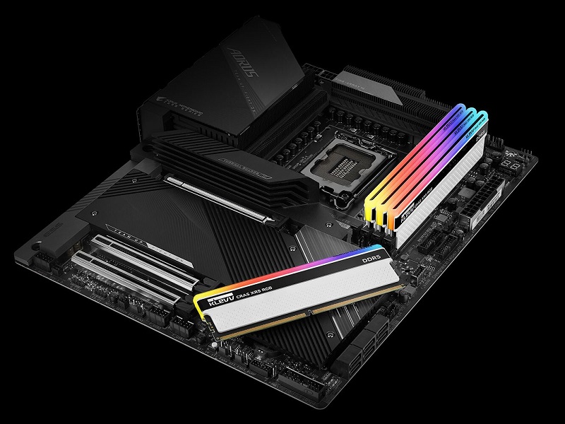 KLEVV представила оперативную память CRAS XR5 RGB DDR5-6000/6200