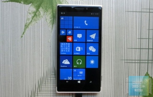 В Сети появились фотографии необычного аппарата  Nokia