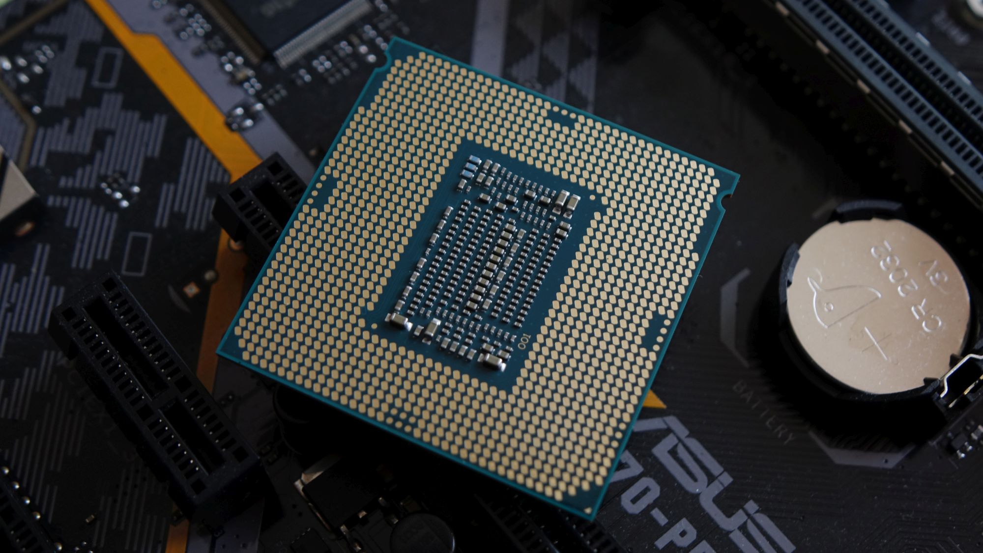 Что лучше intel core i7 10700k или intel core i9 9900k