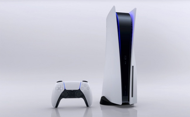 PS5 высотой в 3 метра действительно существует и работает