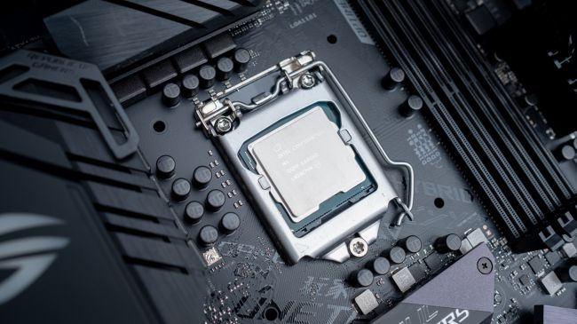 Intel может выпустить 6-ядерный процессор Comet Lake S, чтобы ...