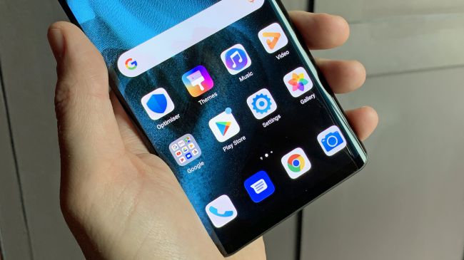 Президент Huawei заявил, что новая мобильная операционная система компании работает быстрее iOS и Android