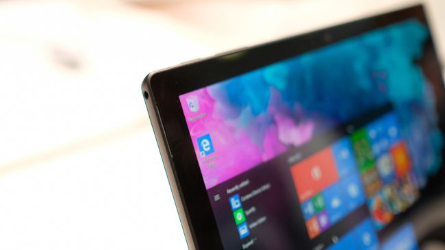 Microsoft и Intel разрабатывают новый стандарт ноутбуков с двумя экранами