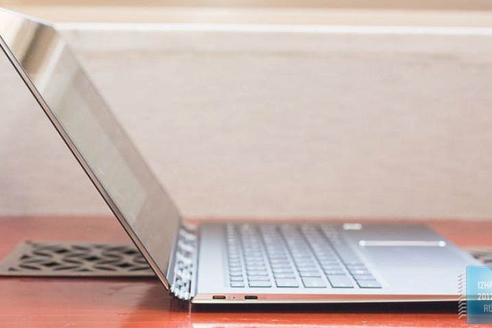 Lenovo представила ноутбук-трансформер Lenovo Yoga 910