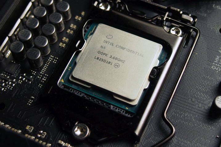 Обзор и тест процессора Intel Core i7-9700k: 8 ядер в массы!