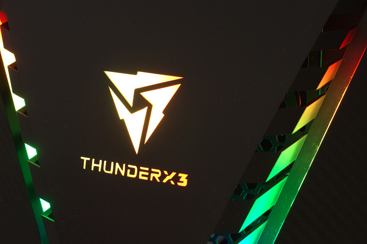 Обзор и тест корпуса ThunderX3 Cronus