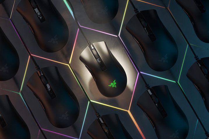 Razer представила мини-версию DeathAdder V2 для геймеров с маленькими руками