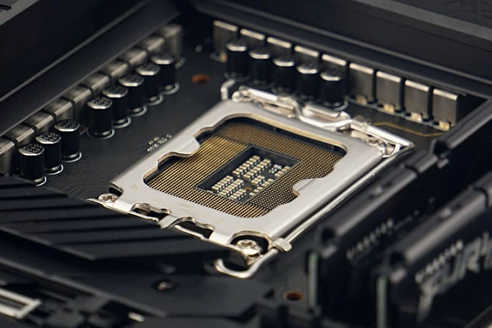 Samsung удалось согласовать производство чипсета Z990 для Intel