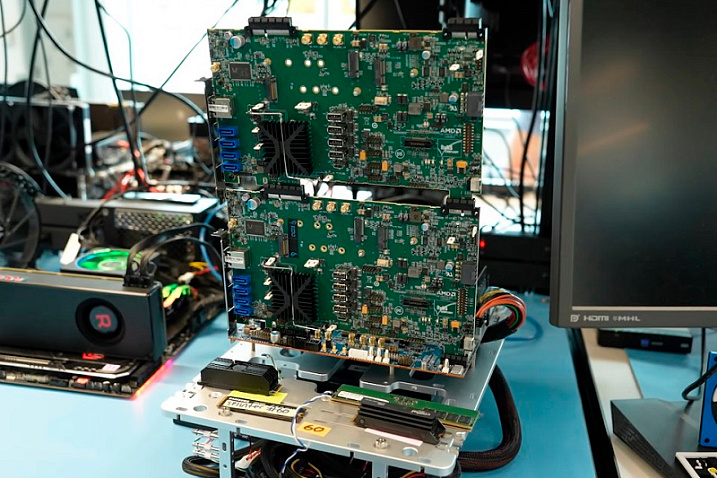 Инженеры AMD используют специальные платы для тестирования чипсетов