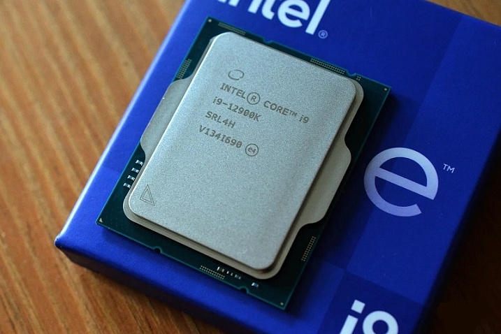 Intel Core i9-12900K был разогнан до 6.8 GHz и покорил несколько мировых рекордов