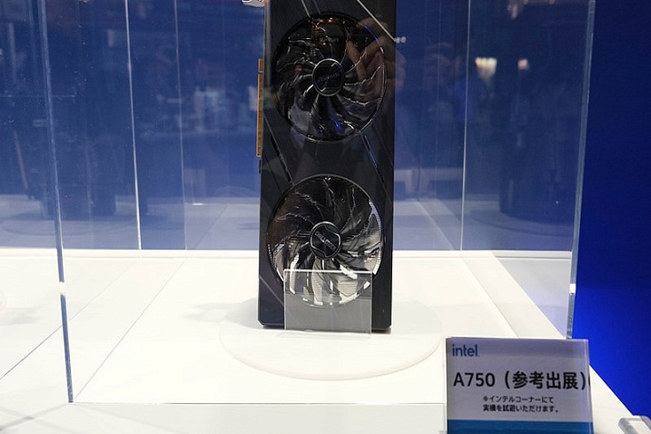 ASRock показала видеокарту Arc A750 Challenger