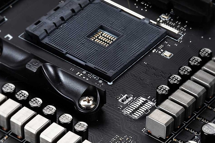 Первый взгляд на схему материнской платы MSI MEG X670E GODLIKE