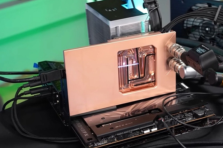 Полностью медный водоблок снижает температуру RTX 5090 на 20℃  
