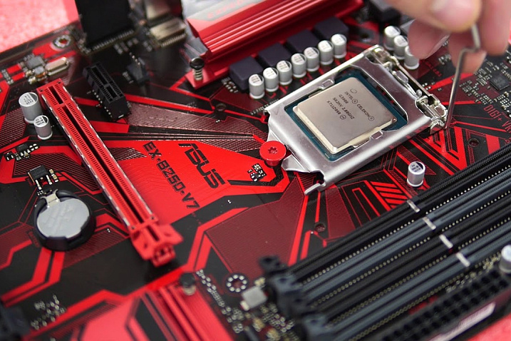 ASUS поднимает цены на видеокарты и материнские платы