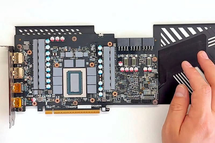 Замена термогеля на термопрокладки снижает температуру памяти у Radeon RX 9070 XT