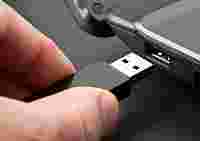 Создатель USB заявил, что разработка двухстороннего коннектора значительно увеличивает стоимость производства