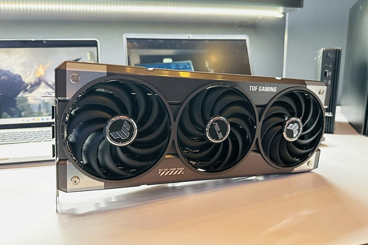 AMD работает над добавлением поддержки FSR 4 в видеокарты Radeon RX 7000