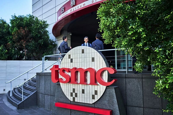 TSMC опровергает создание совместного предприятия с Intel