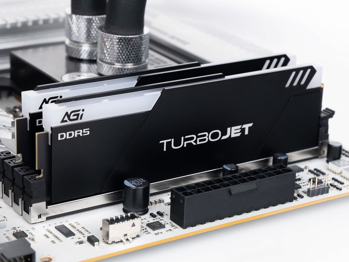 Обзор и тест комплекта оперативной памяти AGI TURBOJET RGB UD858