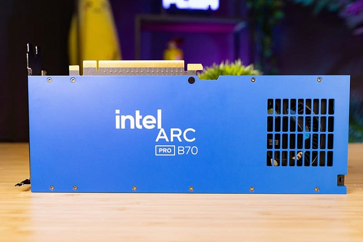 В играх Intel Arc Pro B70 показала себя наравне с GeForce RTX 5060 Ti и Radeon RX 9060 XT