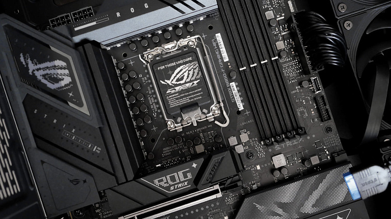 Обзор материнской платы ASUS ROG STRIX B860-F Gaming WIFI
