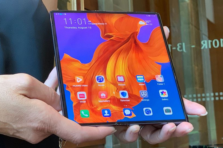 Huawei Mate X поступил в продажу в Китае и распродан за считанные минуты