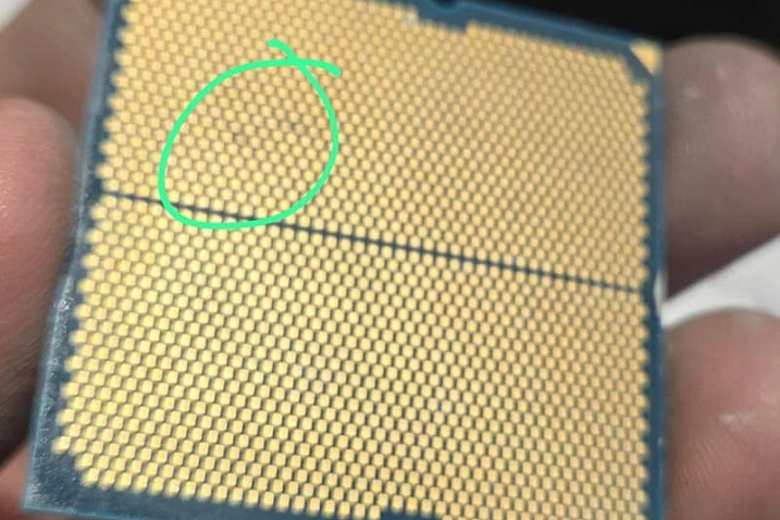 Ryzen 9 9950X3D умер в течение часа после первого включения на новой плате
