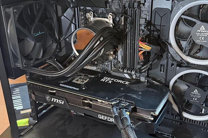 Пользователь посетил секонд-хенд, где смог за $30 купить ПК с GeForce RTX 3080 Ti