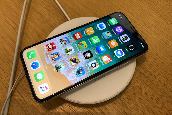 Apple может выпустить iPhone без Lightning-разъема уже в 2021 году