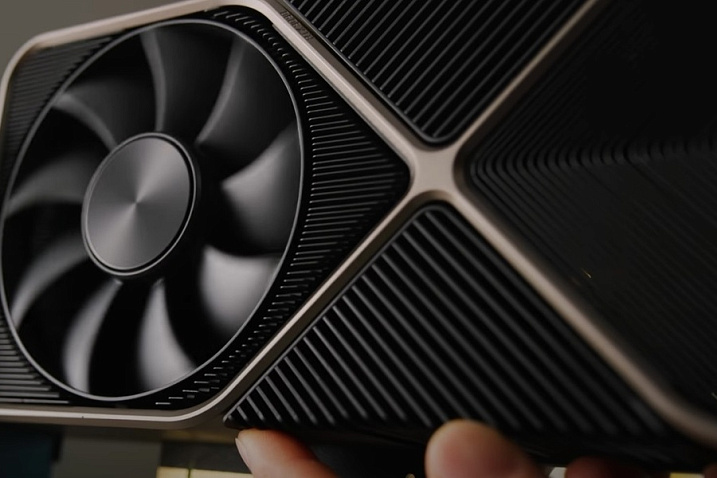 NVIDIA GeForce RTX 3090 SUPER может получить 10752 CUDA-ядра и теплопакет до 450 Вт