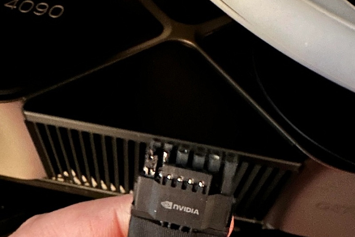 NVIDIA GeForce RTX 4090 Founders Edition не защищена от плавления 12VHPWR
