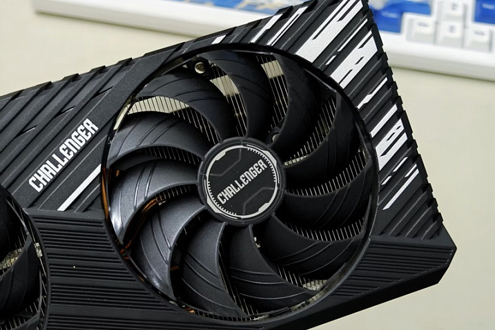 Radeon RX 7700 XT продолжает дешеветь и теперь продается за $380
