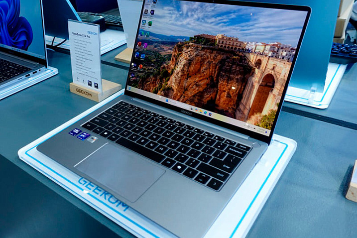 GeekBox X14 Pro и X16 Pro стали первыми ноутбуками GEEKOM