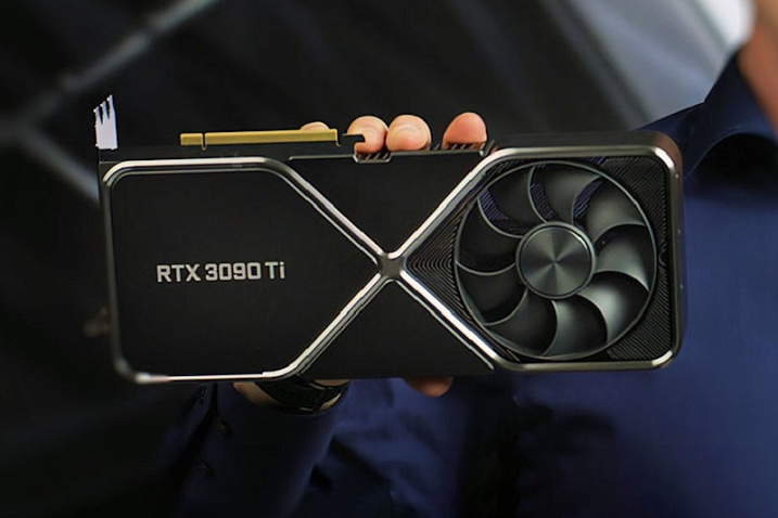 Слух: NVIDIA просит партнёров приостановить производство видеокарты GeForce RTX 3090 Ti