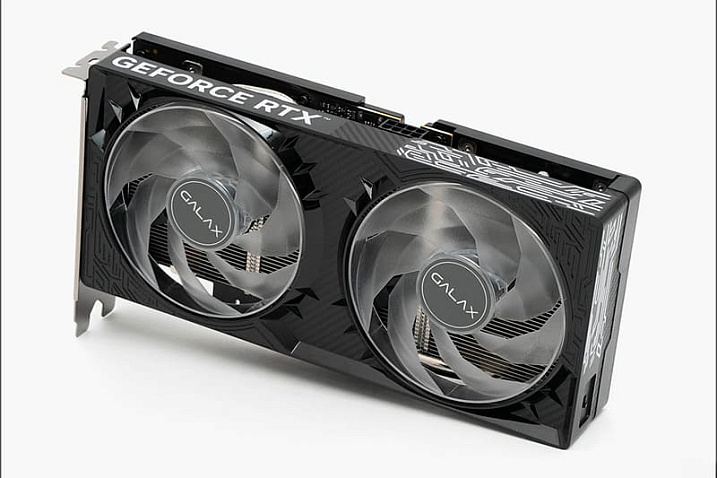 GeForce RTX 5060 стала первой видеокартой, полагающейся на память GDDR7 от Micron