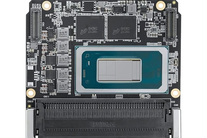 Замечена ещё одна промышленная плата на основе Intel Panther Lake-H