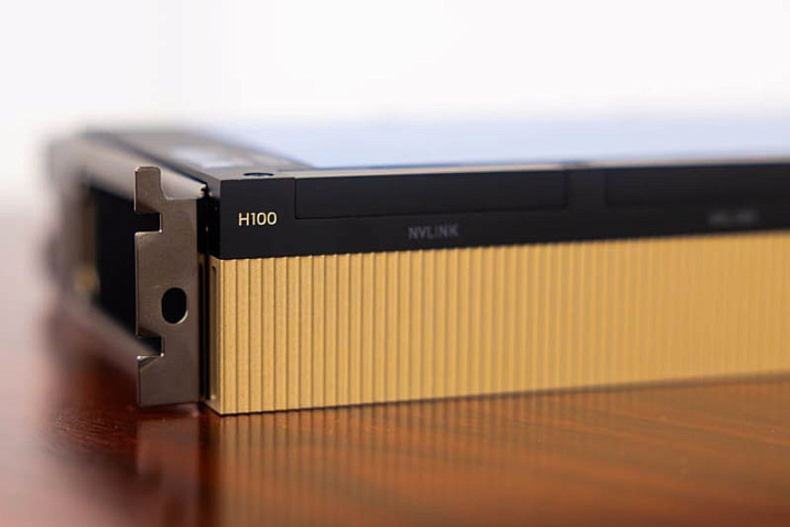 Четыре ускорителя NVIDIA GB300 более чем в 6 раз быстрее шестнадцати H100