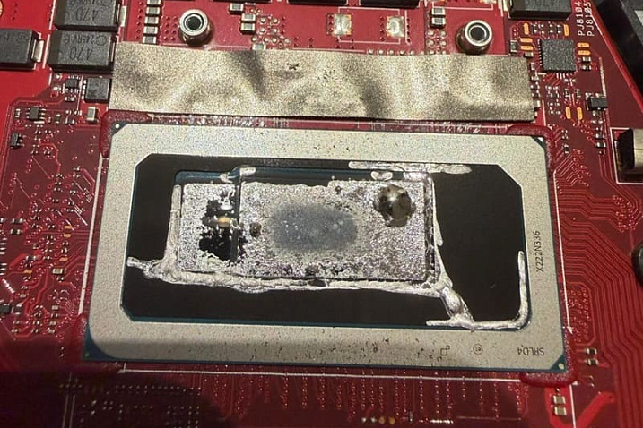 Примеси в жидком металле повредили радиатор и процессор ноутбука ASUS Zephyrus M16