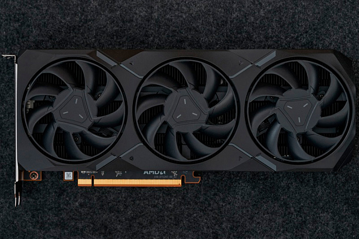 Готовый ПК с AMD Radeon RX 7900 GRE можно найти за €999